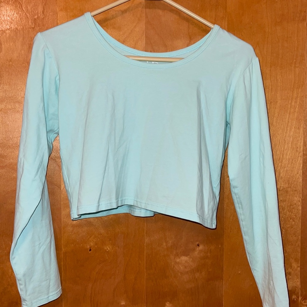 long sleeve versatile crop top